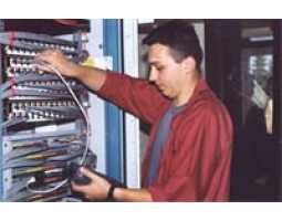 Provjera integriteta SM/MM optičkog kabela VFL laserom, po vlaknu