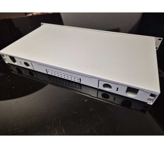 Panel, optički, integralni, sa 12xSC MM/SM spojnika, sa kasetama, bez pigtaila, 19"-1U, teleskopski, sivi 5360
